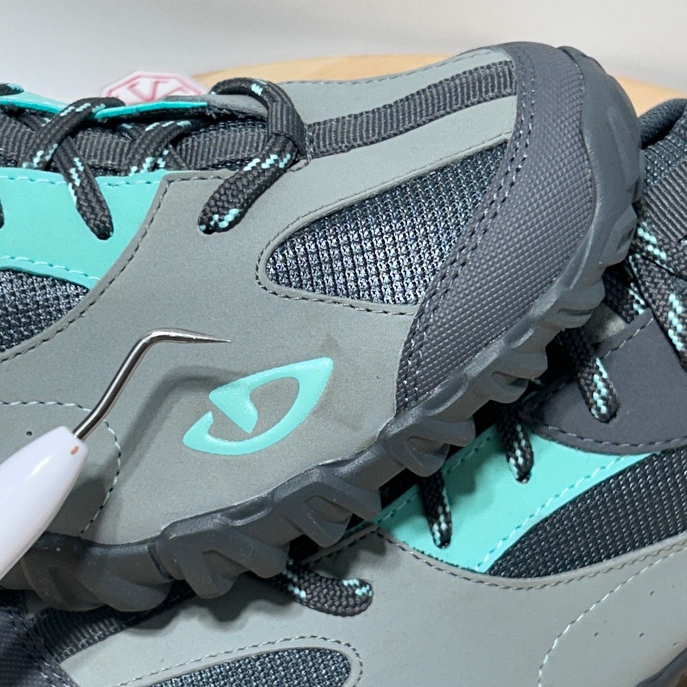 Giro Petra MTB Mountain Bike Womens Gray Teal Cycling Shoes - Size 9.75 & 42 EUR - Picture 11 of 12